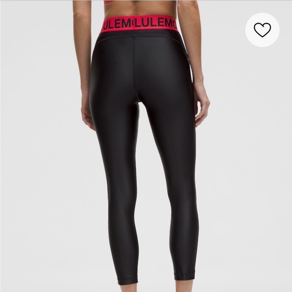 Lululemon black satin shine HR tight - Picture 2 of 7